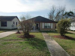 1825 Bolivar St, Beaumont, TX 77701