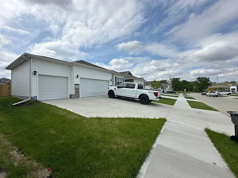 5410 N 186th St — Photo 38
