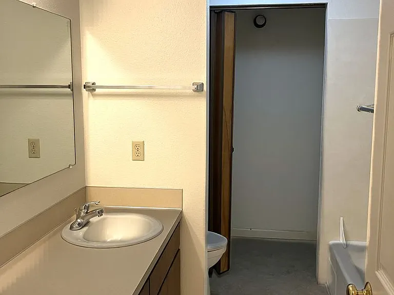 2925 Applewood Ln — Photo 10