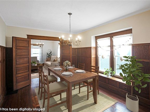 4th image of 211 N Elmwood Ave