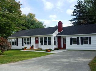 52 Rockery Ter, West Sand Lake, NY 12196