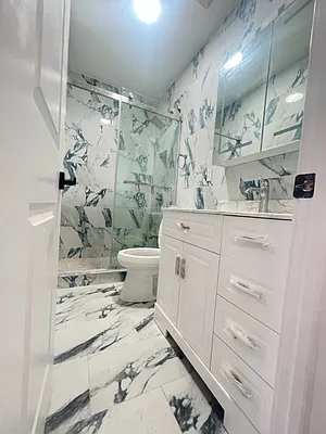 Rented by 18 REALTY | media 22