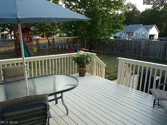 3rd image of 6229 Oak Tree Dr N