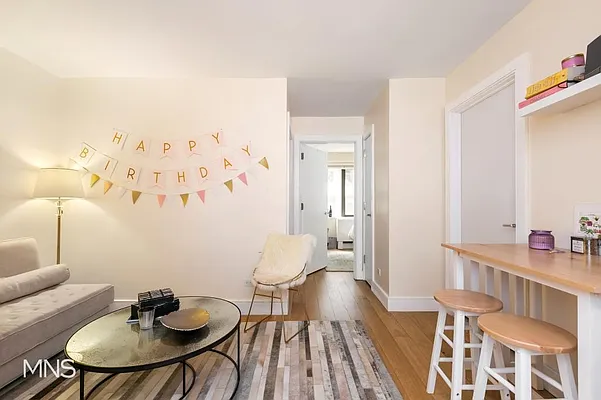 Rented by MNS Marketing | media 20