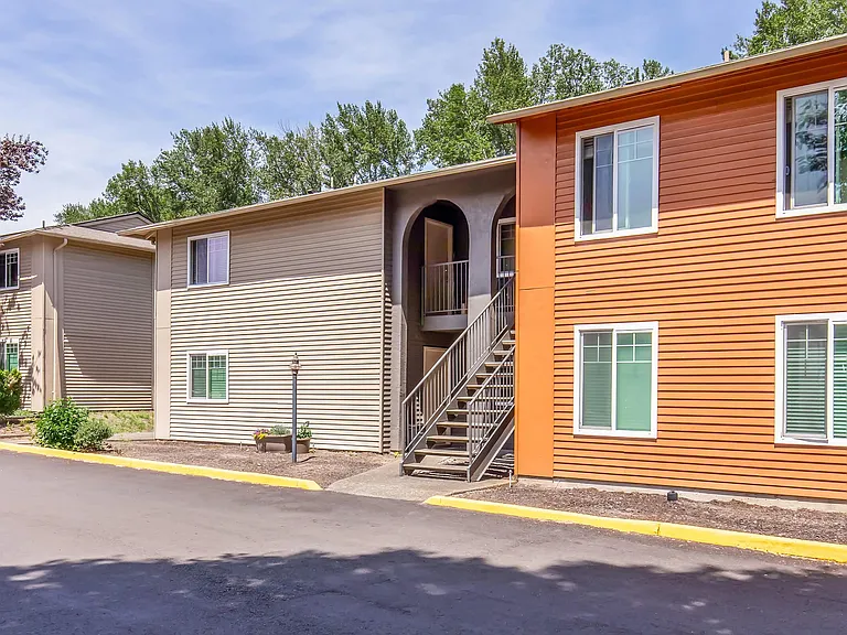 Madison at River's Edge Apartments — Photo 19