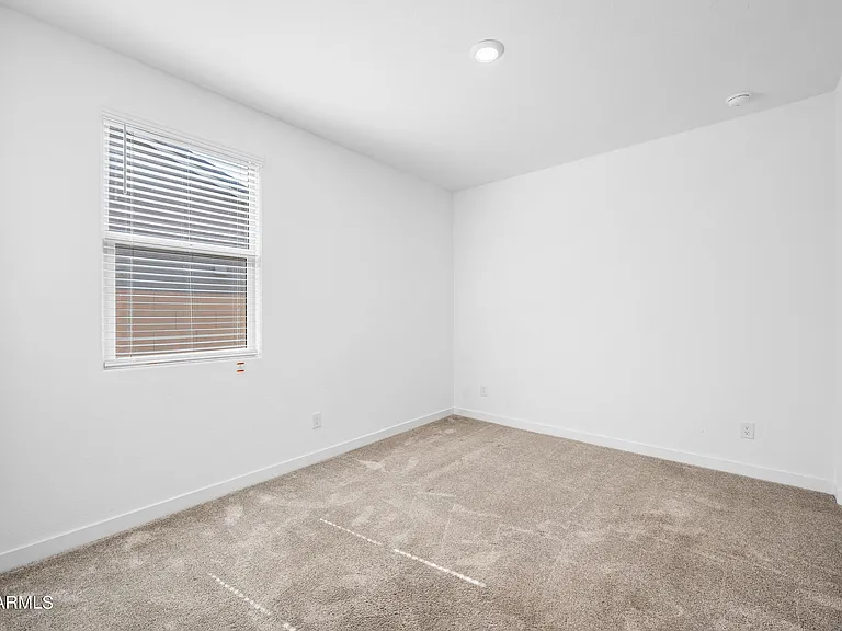 8911 W Solano Dr — Photo 19