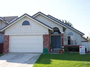 207 E Babbling Brook Way, Pittsburg, CA 94565