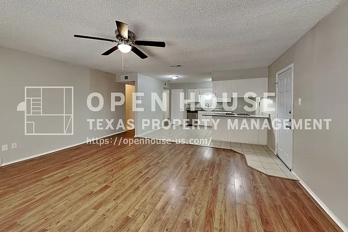 4208 Selina Ct — Photo 4