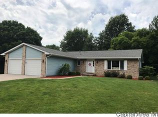 32 Sarah Ave, Springfield, IL 62703