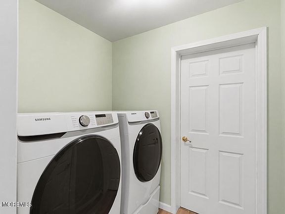 3rd image of 829 Knight Street