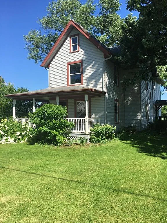 5713 Massillon Rd photo 1