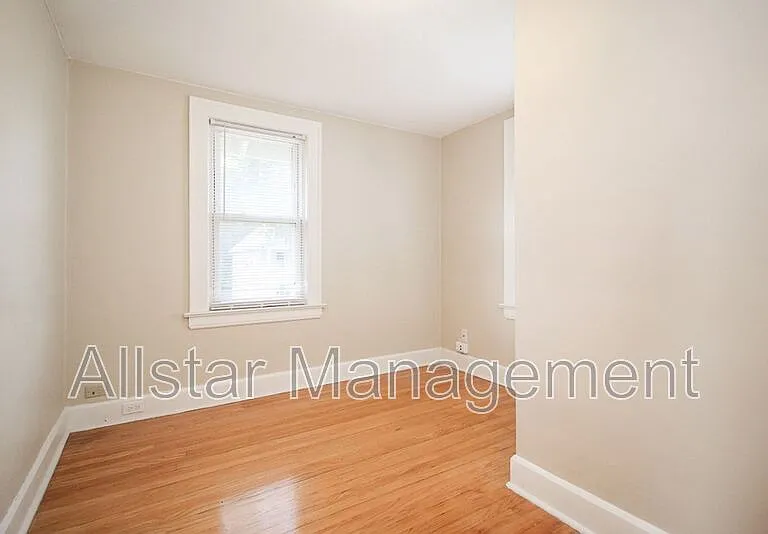 14210 Athens Ave — Photo 3