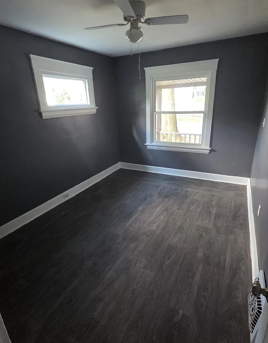 2 bed, 1.0 bath, 884 sqft, $1,050 — Photo 4