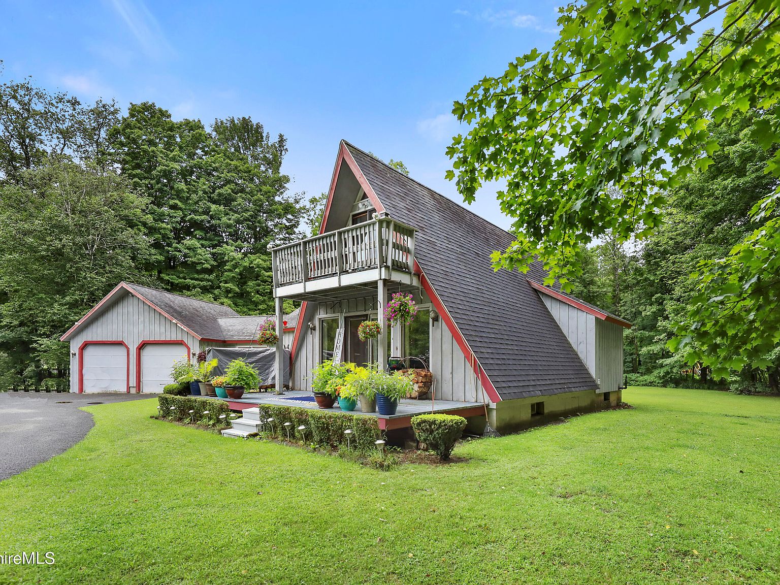 38 Victoria Ln, Lanesborough, MA 01237 | Zillow