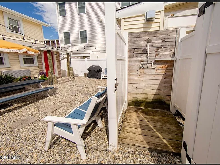46 Kearney Ave #A — Photo 3