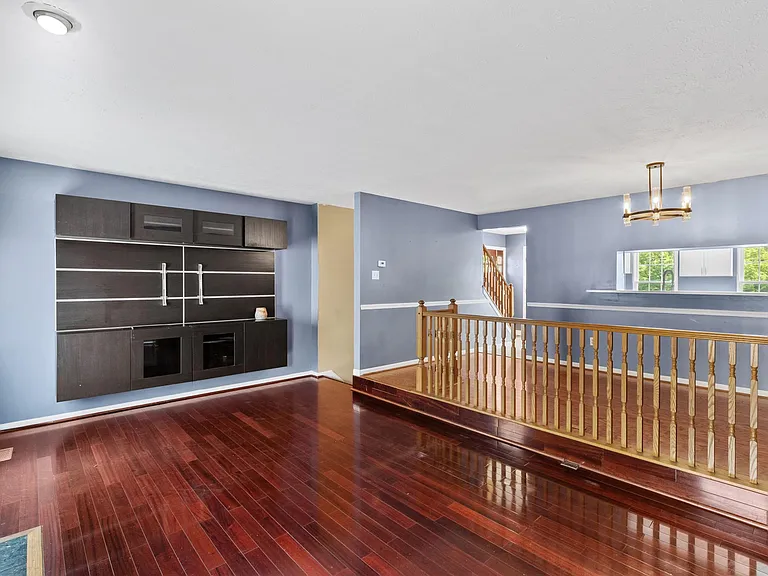 5411 Castlestone Dr — Photo 15