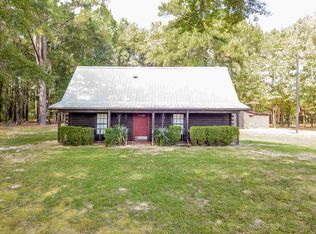 221 Meador Rd, Kilgore, TX 75662