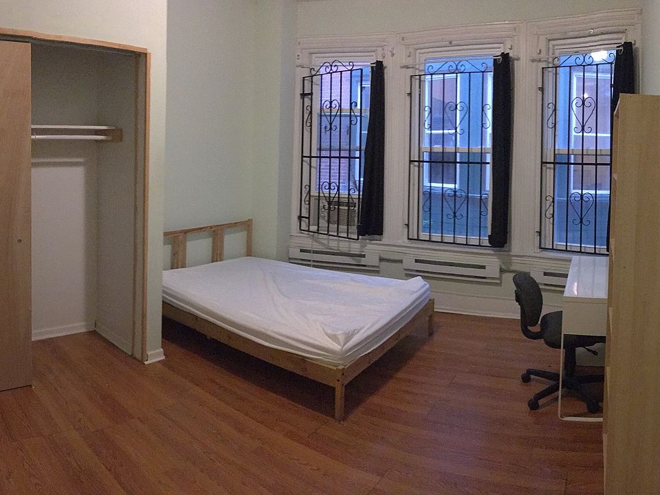 1st image of 432 S 44th St Floor 1