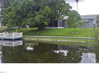 513 NE 13th Pl, Cape Coral, FL 33909