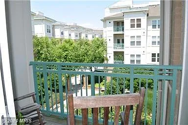 2 bed, 1100 sqft, $2,899 — Photo 3