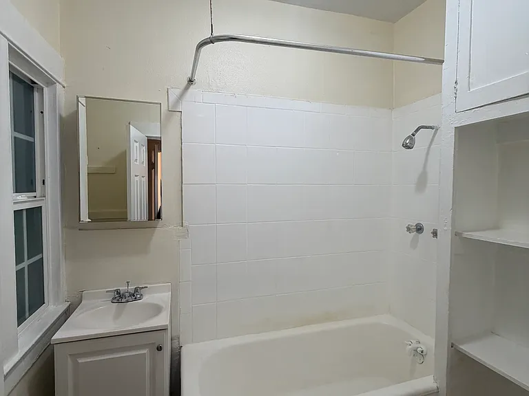 401 Witmer St #105 — Photo 4