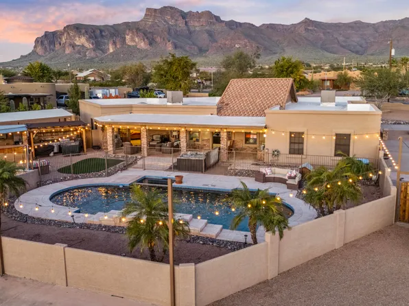 2272 S GERONIMO Road, Apache Junction, AZ 85119