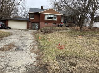 22W130 Irving Park Rd, Roselle, IL 60172