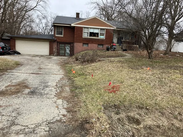 22W130 Irving Park Rd, Roselle, IL 60172