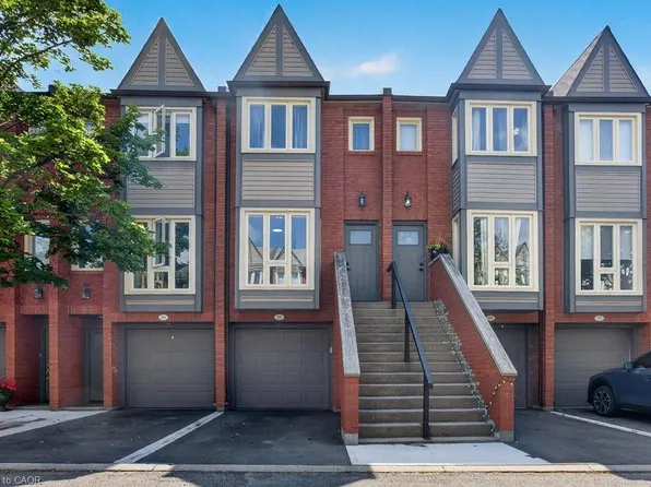 895 Maple Ave #105, Burlington, ON L7S 2H7