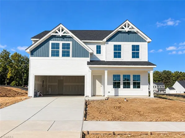 4043 Stirrup Dr, Clemmons, NC 27012