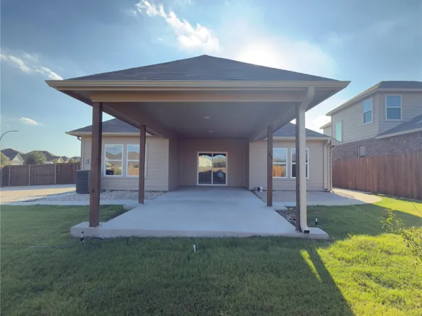 13633 Founders Ln, Crowley, TX 76036