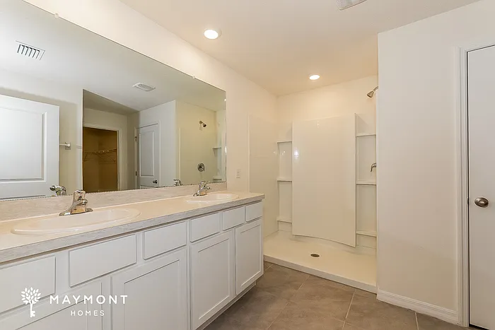 12140 Kingsley Trl — Photo 7