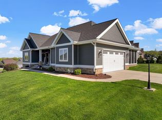 1008 Brynhill Dr, Oregon, WI 53575