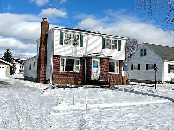 2nd image of 105 Rondelay Dr