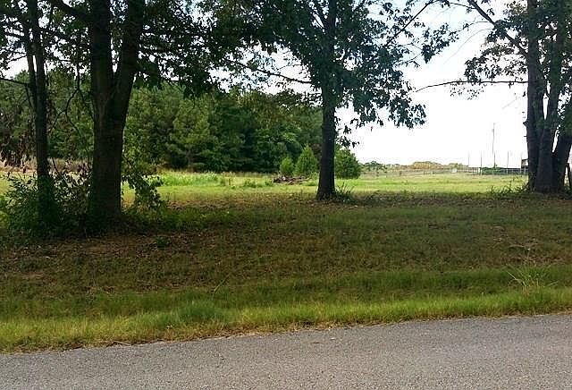 1st image of 424 County Road 584