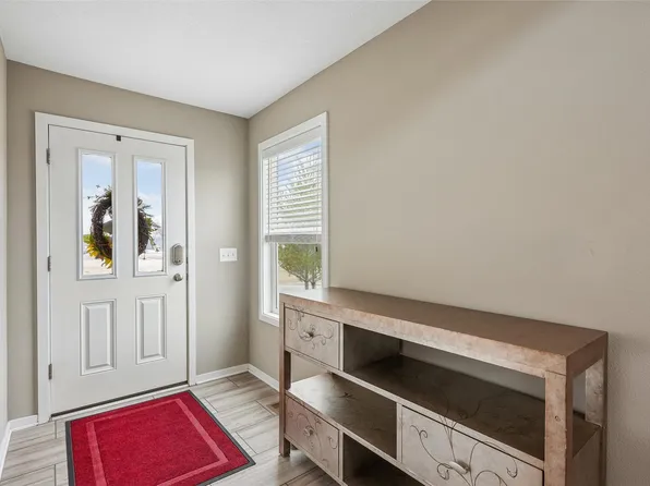 2701 SE 35th St, Grimes, IA 50111