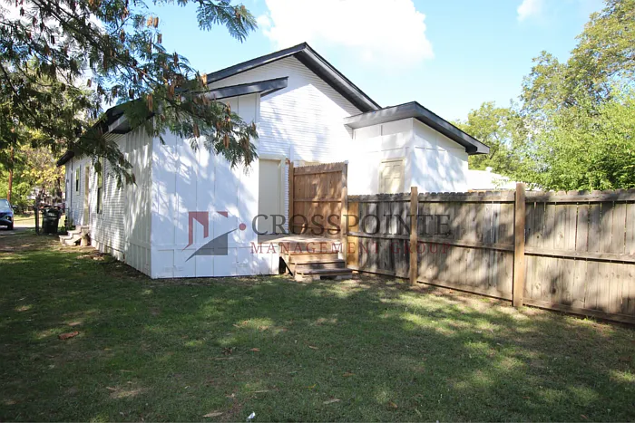 1535 N Tenneha Ave — Photo 16