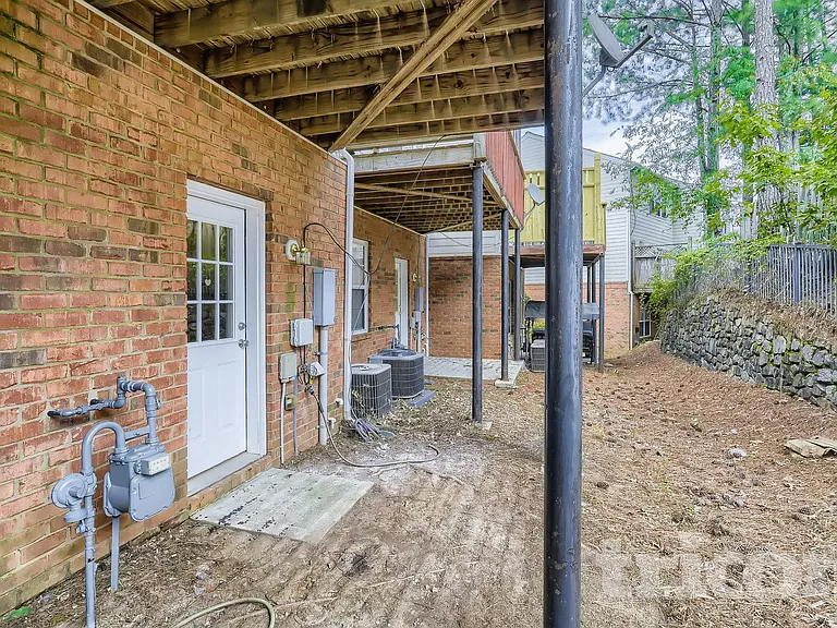 4014 Howell Park Rd — Photo 11