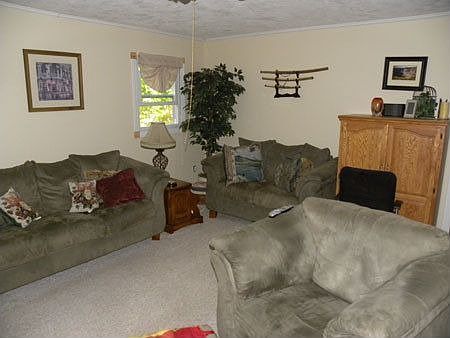2nd image of 3 Nassau St