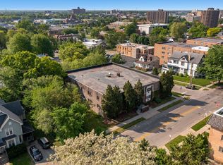 805 N Court St #202, Rockford, IL 61103
