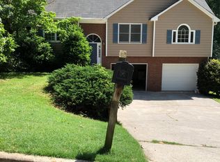 27 White Oak Dr, Cartersville, GA 30121