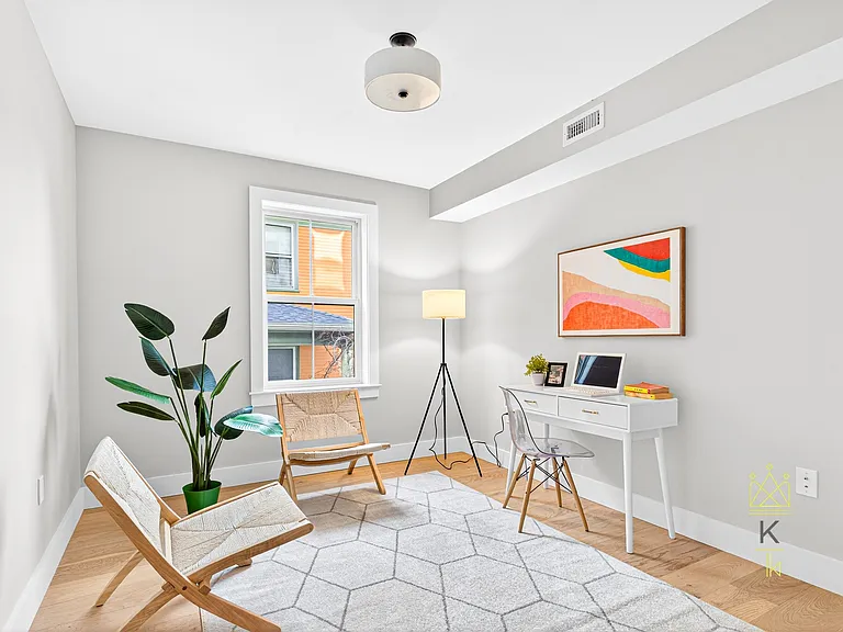 584 Cambridge St #8 — Photo 11