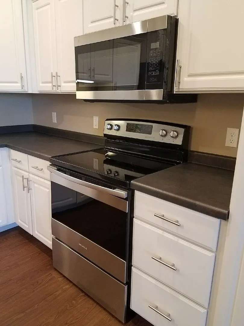 Grasslands Apartments — Photo 3