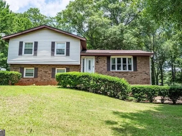 911 Benchmark Dr, Albany, GA 31721