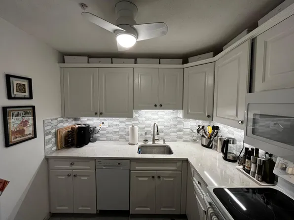 25 Linden Ave APT 22, Somerville, MA 02143