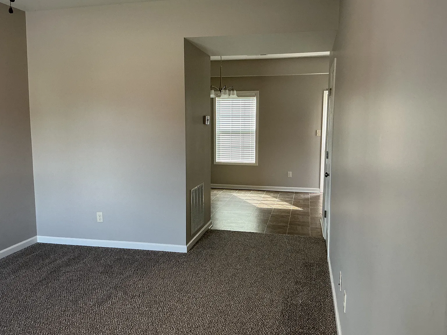 2 bed, 2.5 bath, 1424 sqft, $1,225 — Photo 4