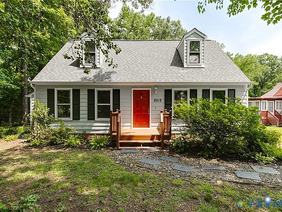 3rd image of 8512 Boones Trail Rd
