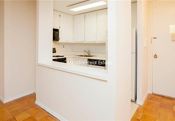 2nd image of 330 E 39th St APT 25P