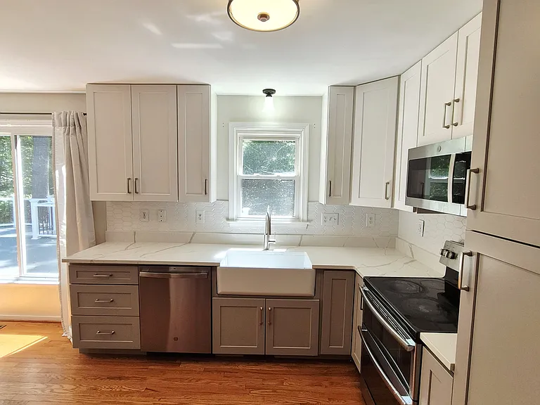 9019 Double Tree Ln — Photo 17