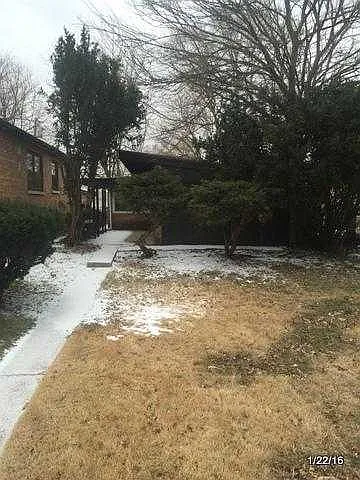 14218 S Clark St photo 1